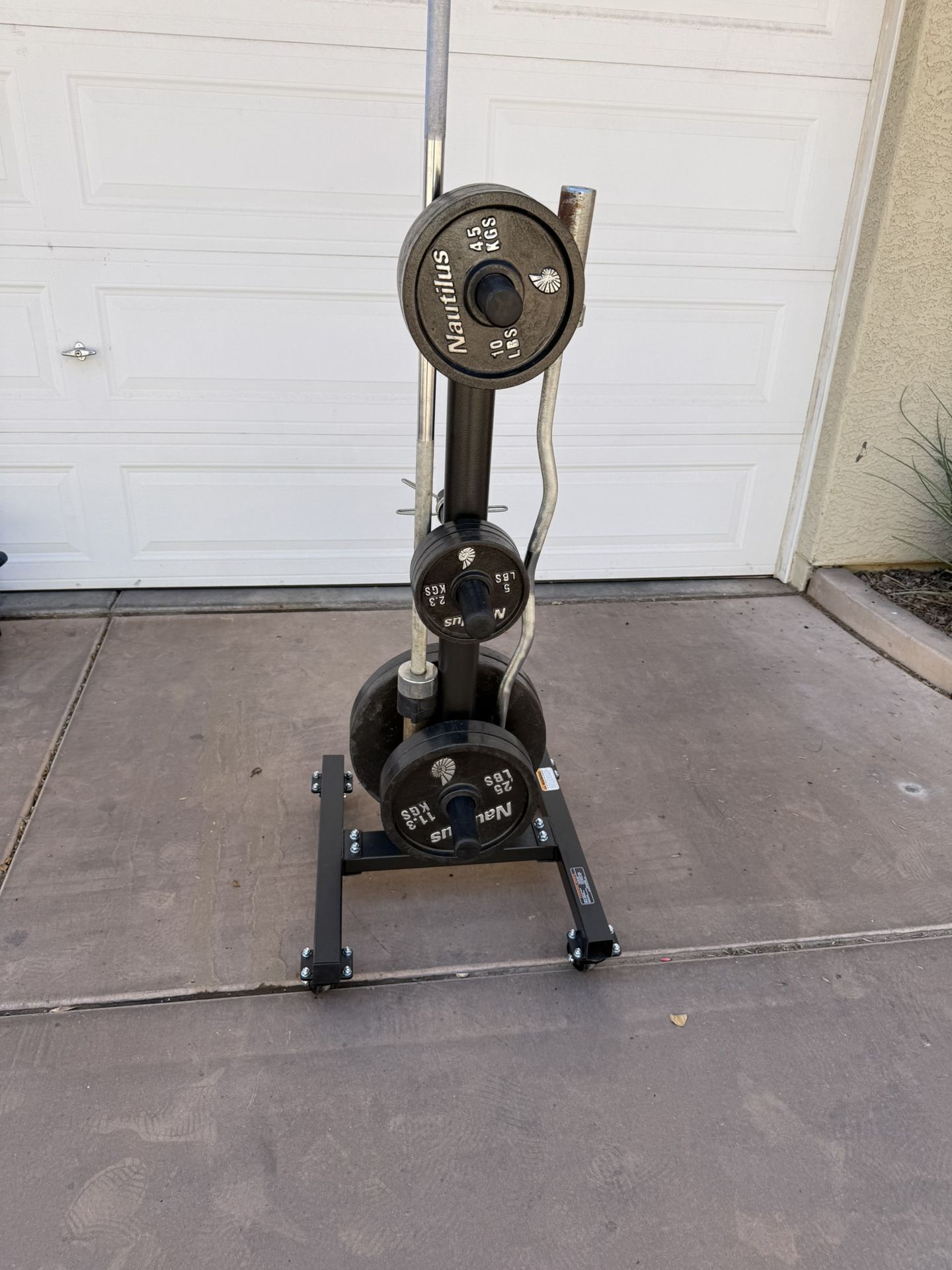 Complete Nautilus Weight Set with Bars & Rolling Rack