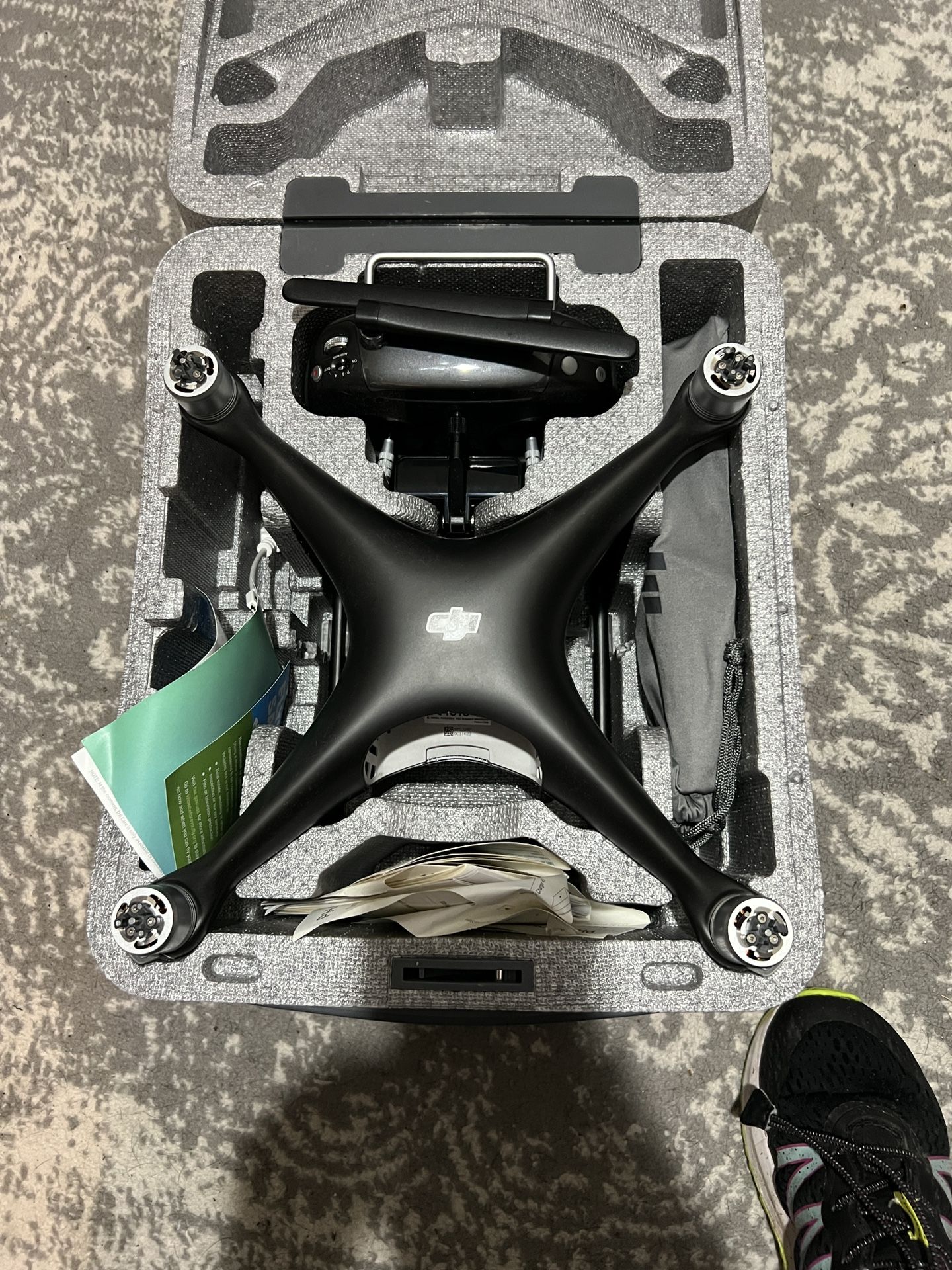 DJI Phantom 4 Night Edition