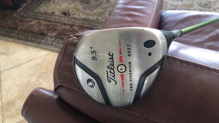 Titleist 905 T Driver 9.5 Degrees RH Aldila NV Green 65 Graphite Stiff shaft new grip