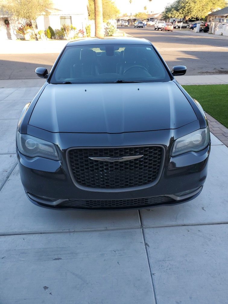2016 Chrysler 300