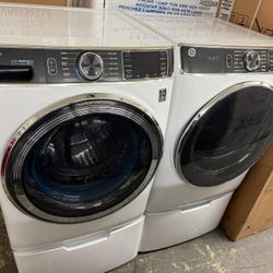 LG Washer And Dryer Set Electric 