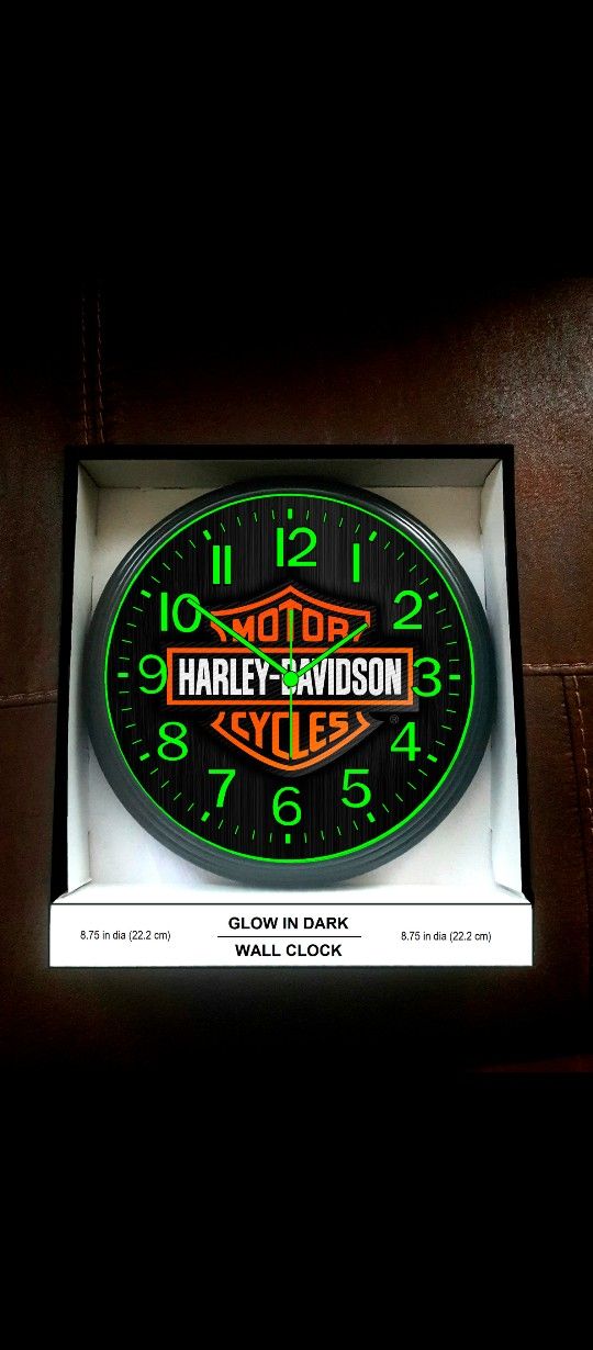 Glow In The Dark Wall Clock Chevy Trans Am Pontiac Harley Davidson Plymouth General Lee Dukes Of Hazard Garage Shop Wall Clock