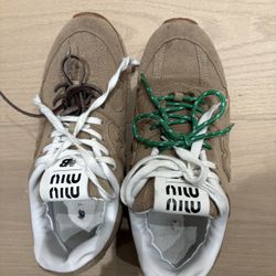 Miu miu New Balance Sneakers 