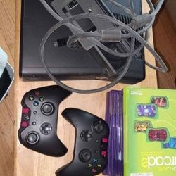 Xbox 360 With Games And 2 Controllers 