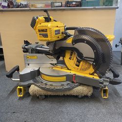 Dewalt Miter Saw DHS790