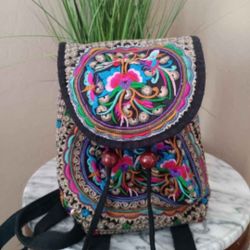$10 Vintage Unique Cute Canvas Backpack Purse With Colorful Floral Embroidery, Perfect Condition 