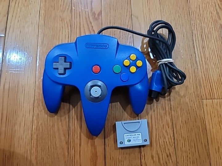 Official Nintendo 64 N64 Authentic OEM NUS-005 Controller With Controller Pak