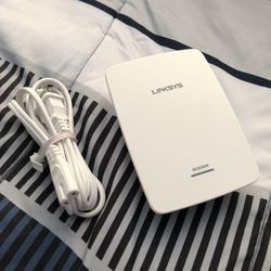 Linksys WiFi Range Extender (Model RE3000W)