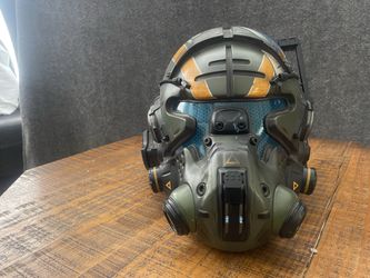 Titan 2 Full Size Helmet 