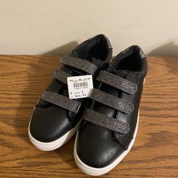 NWT Girl’s Brash Black Sparkly Straps Sneakers Size 3