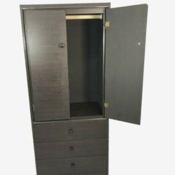 Wardrobe & storage drawers
