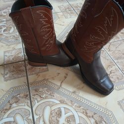 Boys Boots Size 2  Youth Brown