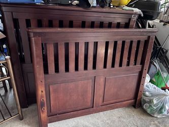 Twin headboard and foot board only (solid wood)