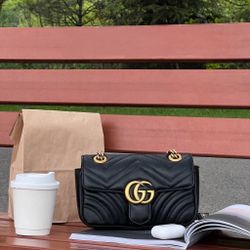 New black Gucci GG Marmont bag