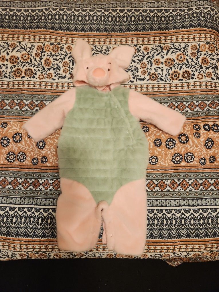 Piglet costume