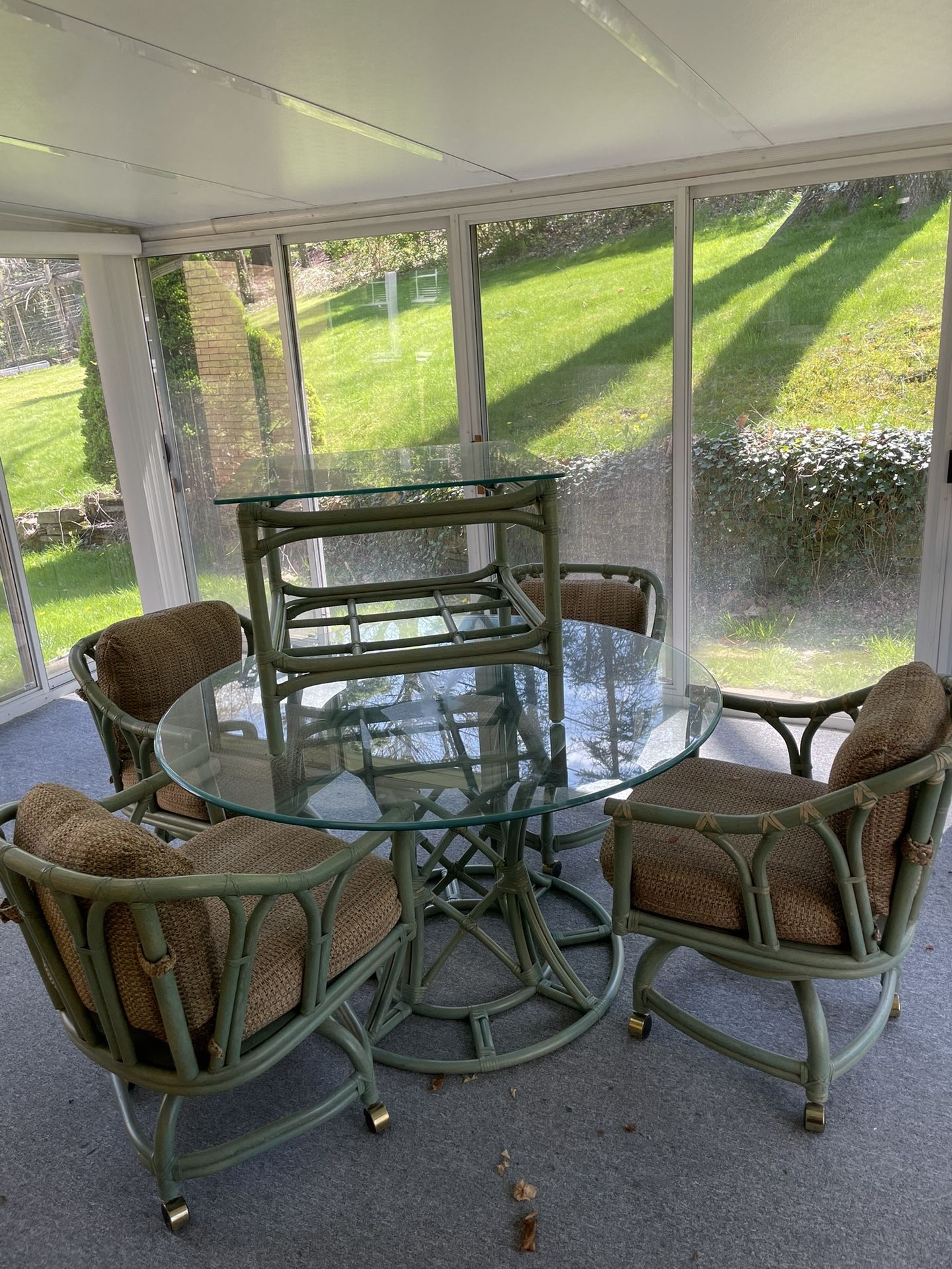 Three Seasons Room, Glass, Top Table Chairs