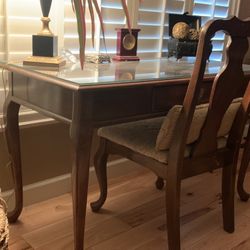 Desk And Chair With Back Cushion And Matching Chair Cushion & Glass 