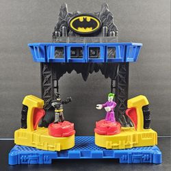 Imaginext DC Super Friends Batman Battle Batcave W/Batman + Joker