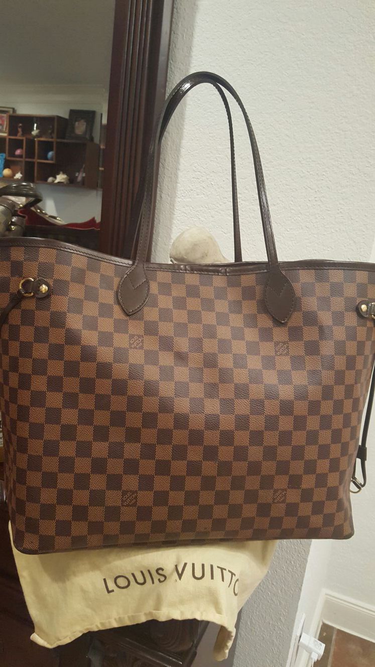 Louis vuitton neverfull gm for Sale in Stafford, TX - OfferUp