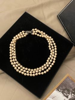 Franklin Mint Jackie's Pearls