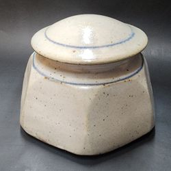 Paul Epple Studio Pottery Heptagon Vessel With Lid
