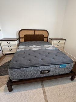 Bed And Mattres Queen