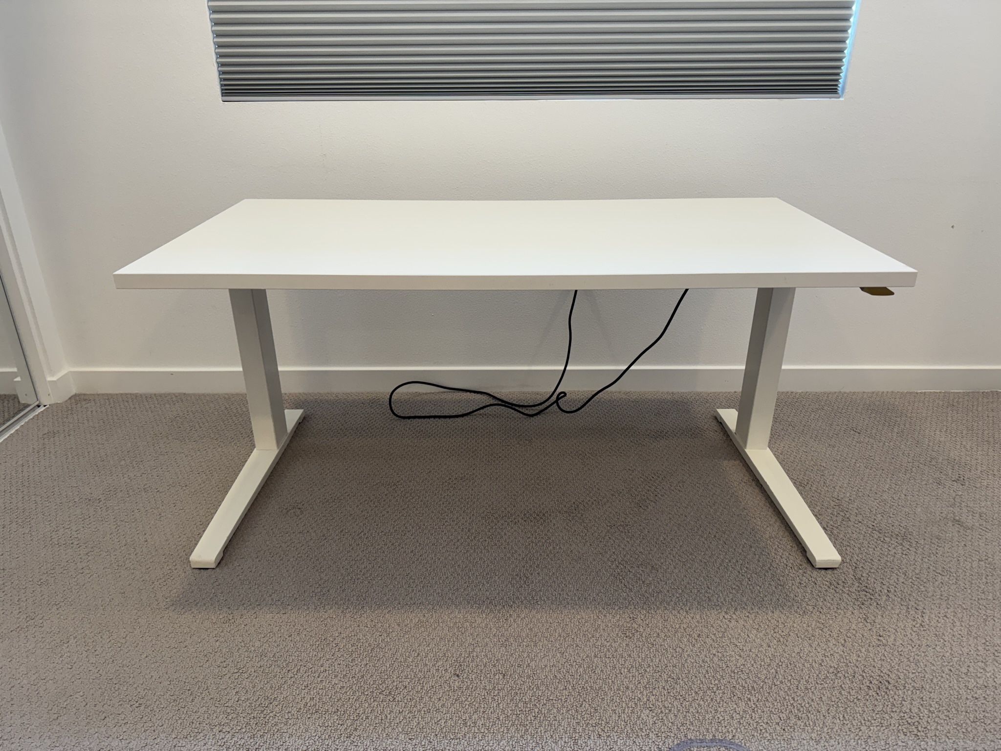 Herman Miller Renew Sit-to-Stand Desk - 58 x 29