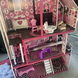 Girls playhouse 