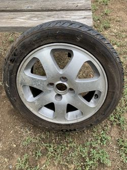 Nice Set Of Honda Civic SI Wheels In Great Condition With Tires
