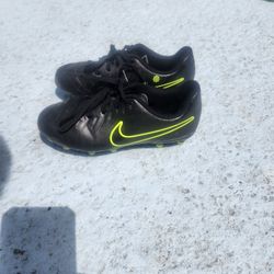 Nice Pair Nike Cleats 1.5 Y 
