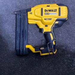 Dewalt 20v Xr Brushless 18GA Nail gun