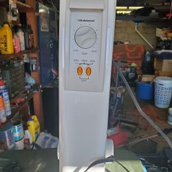 LAKEWOOD ELECTRIC CORDED OIL FILLED RADIANT HEATER 3 HEAT SETTINGS (contact info removed) HEATS GREAT IN NEW CONDITION
