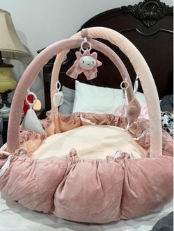 Baby play