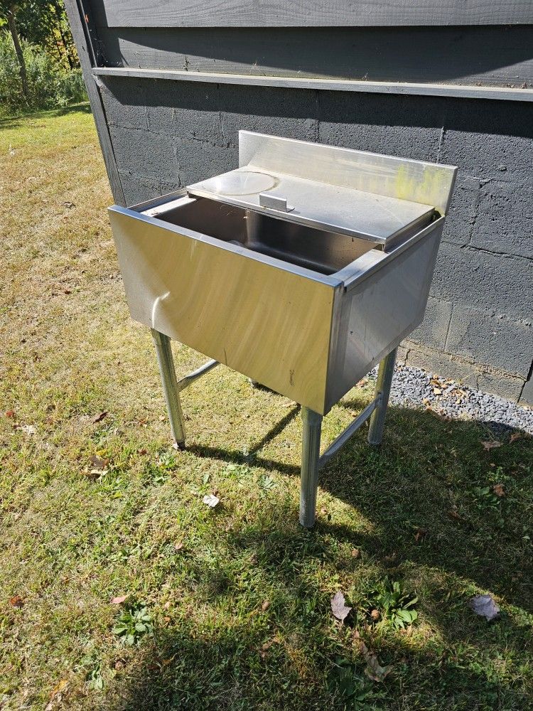 Stainless Steel Ice Sink