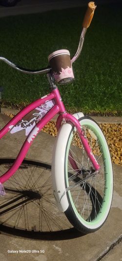 Beautiful 26" Panama Jack Beach Cruiser in new condition firm price Lowballers Will Be Ignored