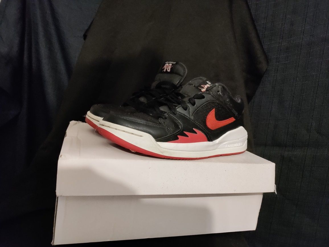 Women's 7.5 Jordans
