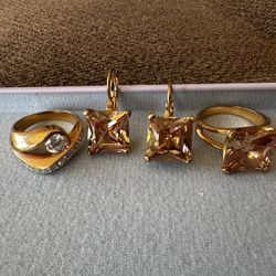 Set Of Earring And 2 Ring