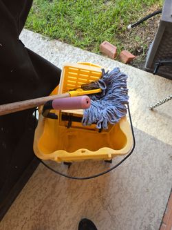 Mop and bucket