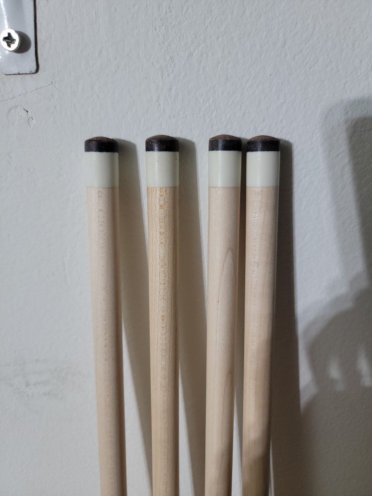 4 Pack Of Pool Cues
