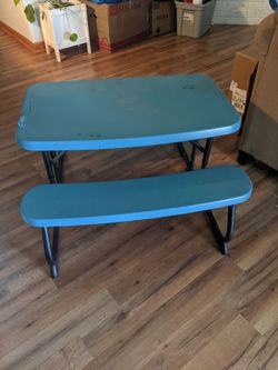 Kid's picnic table