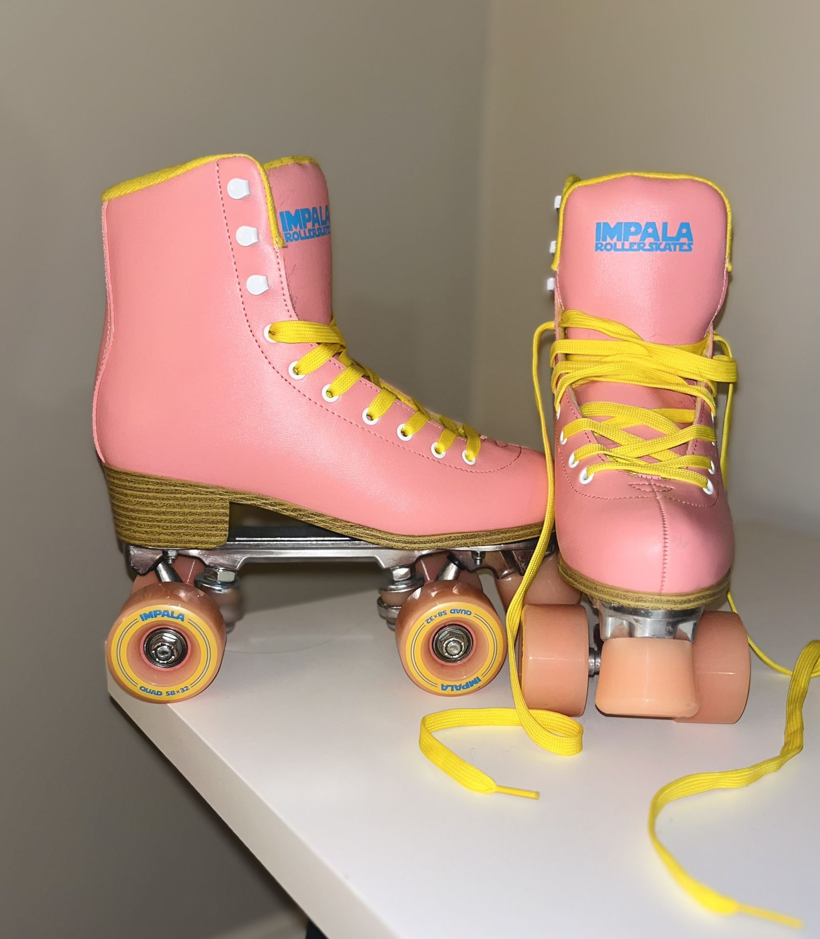 Impala Roller Skates « Sidewalk » Model US Size 7 - New
