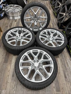 24” NEW SNOWFLAKE ll WHEELS GLOSS SILVER 6x139.7 RIMS + NEW TIRES TAHOE ESCALADE YUKON SILVERADO