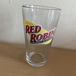 Red Robin pint glass New