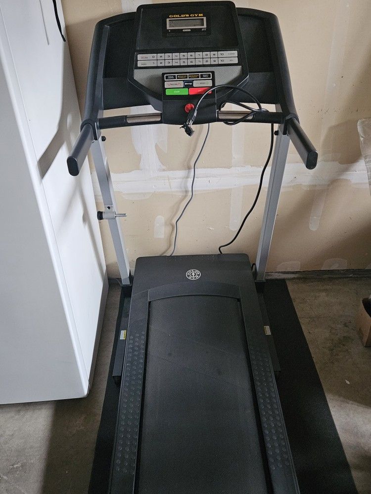 Gold's Gym 430i Treadmill