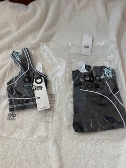Alo Yoga Two-Piece Set with Tags