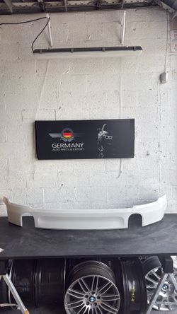 Rivian front bumper. Upper oem