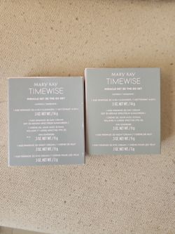Mary Kay  two mini  sets $16