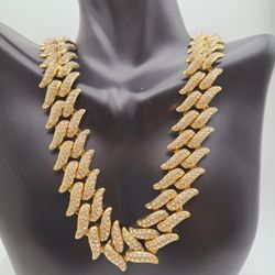 Gold Necklace 