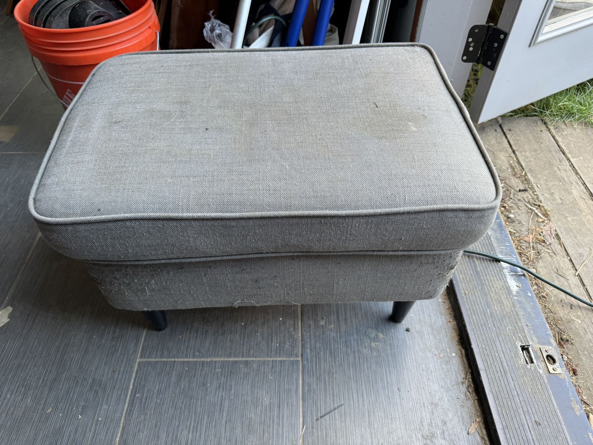 Free small Ikea ottoman