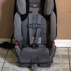DIONO RADIANT CONVERTIBLE CAR SEAT 3 IN 1